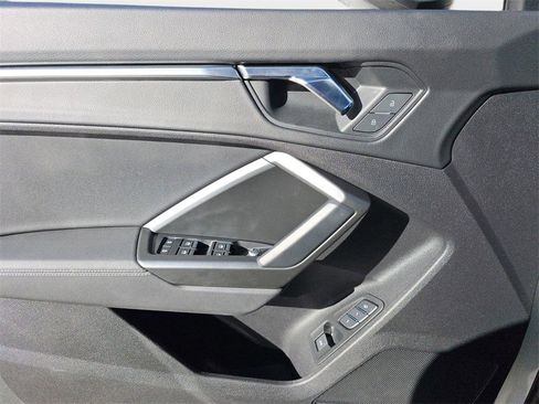 Used 2022 Audi Q3 2.0T Premium Plus w/ Premium Plus Package image 18