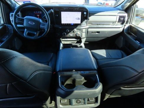Used 2024 Ford F250 Lariat w/ Chrome Package image 18