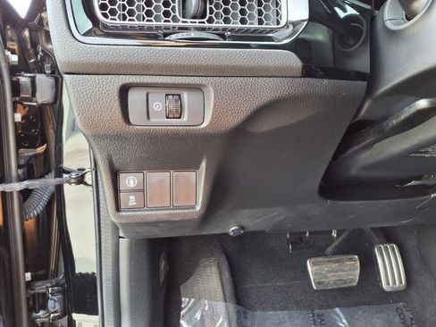 Used 2023 Honda Civic Sport image 16