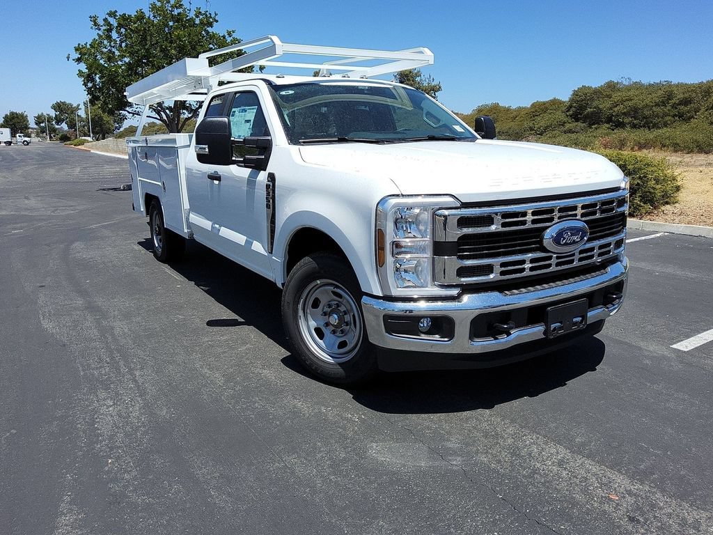 New 2026 Ford F350 XL w/ XL Chrome Package RWD image 4