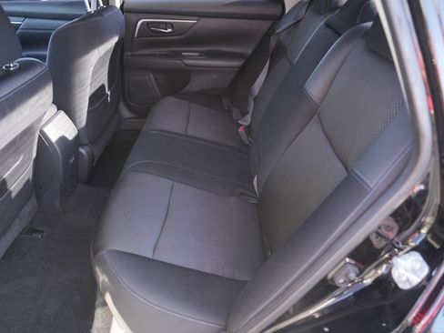 Used 2018 Nissan Altima 2.5 SR w/ Interior Lighting Package image 12