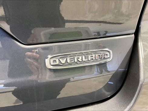 Used 2022 Jeep Grand Cherokee Overland w/ Adv Protech Group III image 41