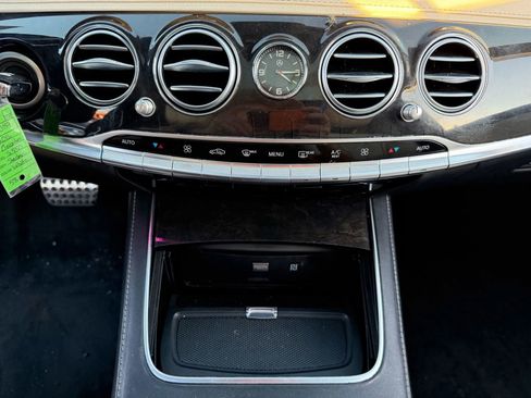 Used 2016 Mercedes-Benz S 550 Sedan image 20