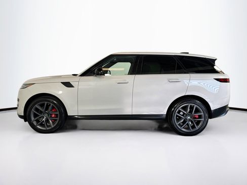 Used 2024 Land Rover Range Rover Sport SE image 2