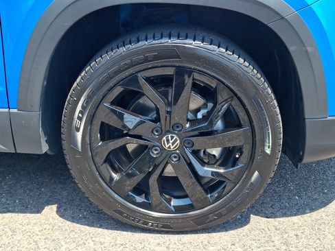Used 2022 Volkswagen Taos SE AWD/4WD image 8