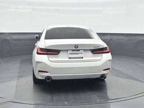 Used 2023 BMW 330i Sedan w/ Driving Assistance Package RWD image 17