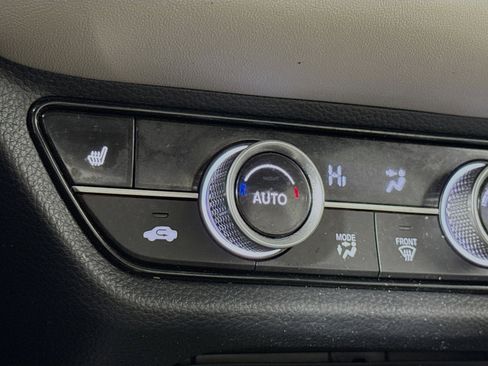 Certified 2024 Honda HR-V EX-L image 19