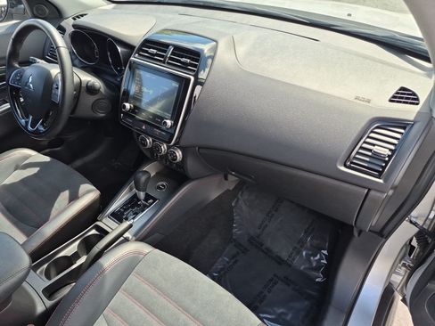 Used 2024 Mitsubishi Outlander Sport SE AWD/4WD image 33