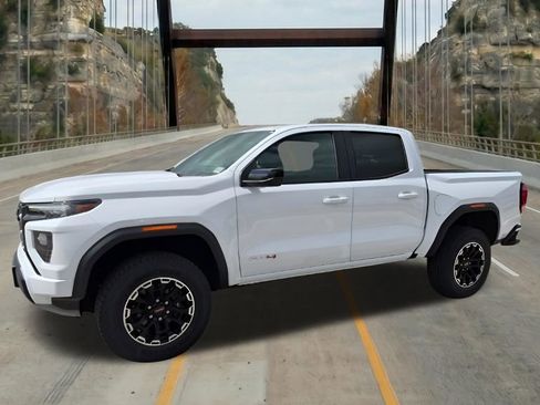 New 2026 GMC Canyon AT4 AWD/4WD image 4