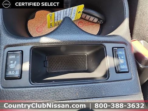 Certified 2019 Nissan Rogue SV w/ Sun & Sound Touring Package image 19