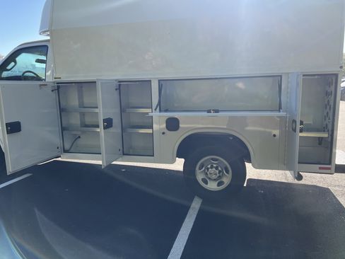 New 2025 Chevrolet Express 3500 w/ Power Convenience Package RWD image 15