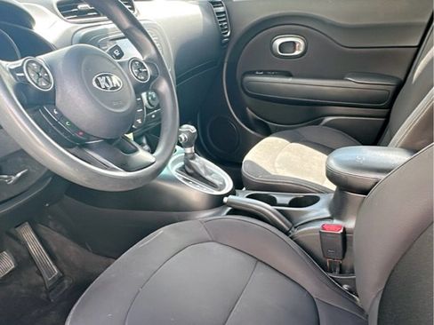Used 2015 Kia Soul FWD image 7
