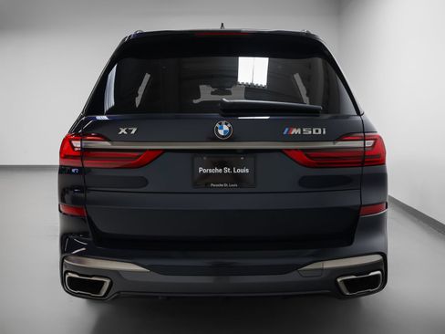 Used 2022 BMW X7 M50i AWD/4WD image 11