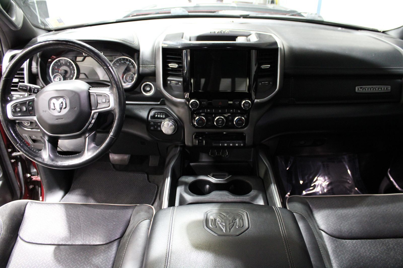 Used 2020 RAM 1500 Laramie w/ Sport Appearance Package AWD/4WD image 17