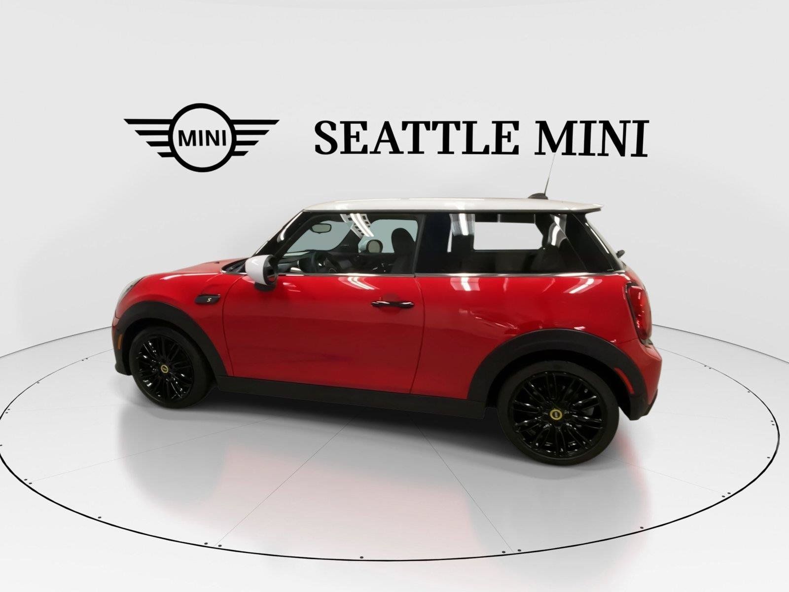 Used 2023 MINI Cooper SE FWD image 7