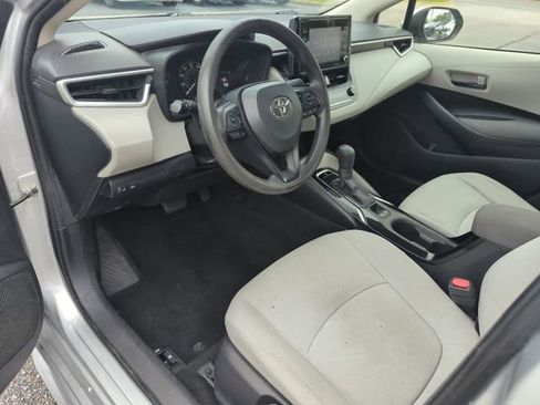 Used 2022 Toyota Corolla L FWD image 10