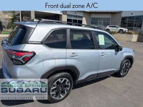 Certified 2025 Subaru Forester Premium AWD/4WD image 4