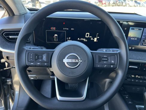 New 2026 Nissan Kicks SV image 9