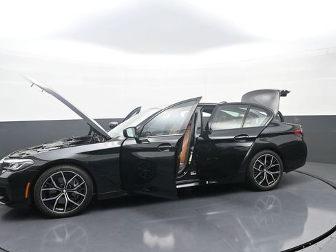 Used 2023 BMW 540i xDrive w/ M Sport Package AWD/4WD image 41
