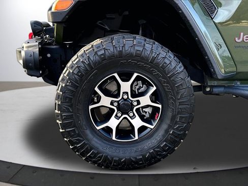 Certified 2021 Jeep Wrangler Unlimited Rubicon image 32