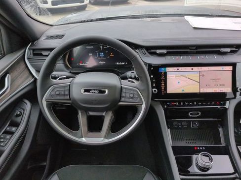 New 2026 Jeep Grand Cherokee Altitude RWD image 14