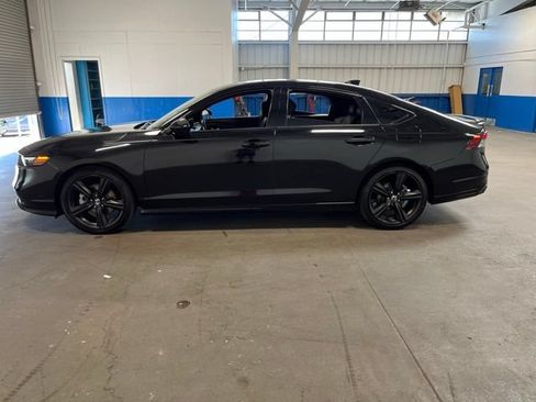 Used 2024 Honda Accord Sport image 6