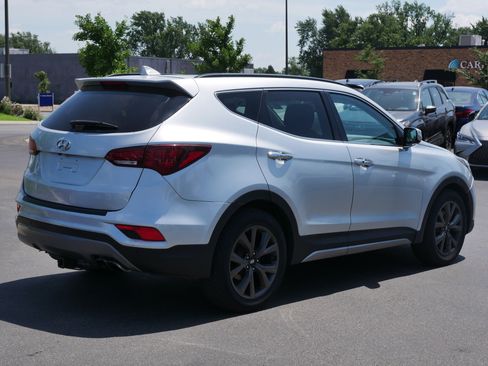 Used 2018 Hyundai Santa Fe Sport AWD/4WD image 6