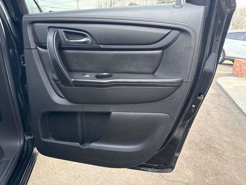 Used 2016 Chevrolet Traverse LT image 21