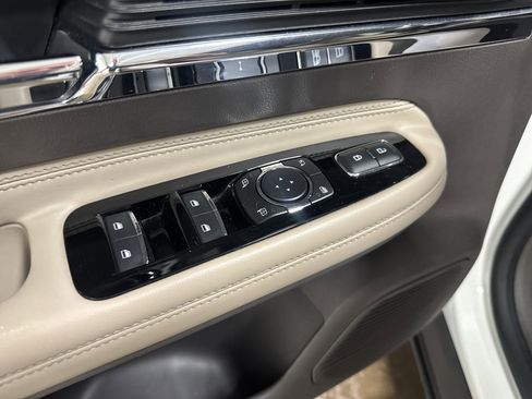 Used 2021 Lincoln Corsair AWD image 18