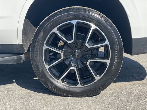 Used 2021 Chevrolet Tahoe RST image 40