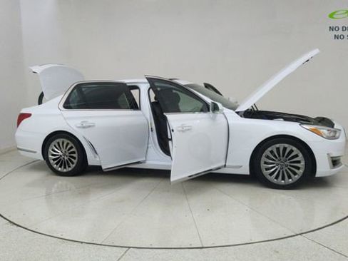 Used 2019 Genesis G90 3.3T Premium RWD image 70