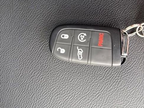 New 2026 Jeep Compass Limited w/ Sun, Sound & Navigation Group image 30