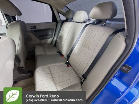 Used 2010 Ford Focus SE image 21