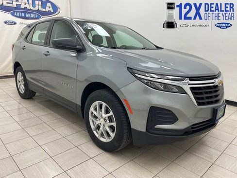 Used 2023 Chevrolet Equinox LS AWD/4WD image 1