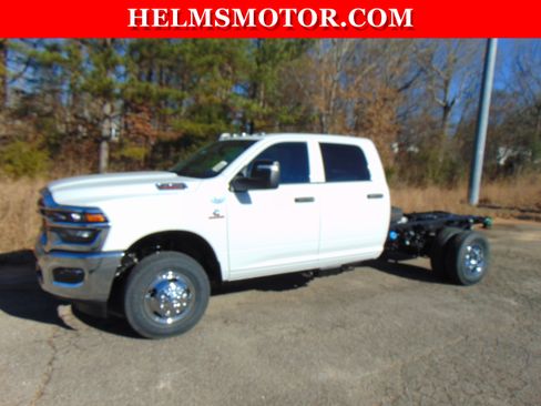 New 2026 RAM 3500 Tradesman image 9