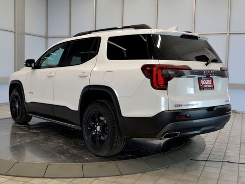 Used 2022 GMC Acadia AT4 w/ Technology Package image 6