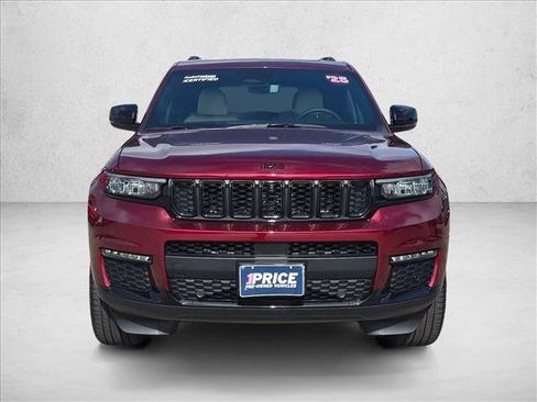 Used 2025 Jeep Grand Cherokee L Limited w/ Luxury Tech Group II AWD/4WD image 2