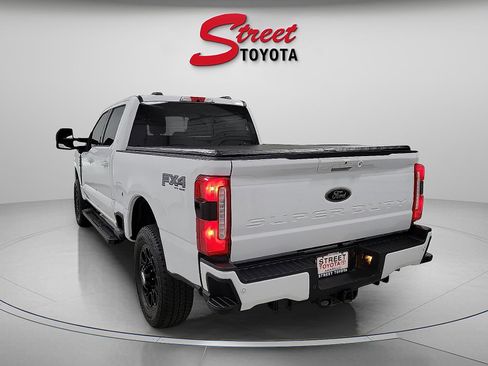 Used 2025 Ford F250 Lariat w/ Black Appearance Package AWD/4WD image 2