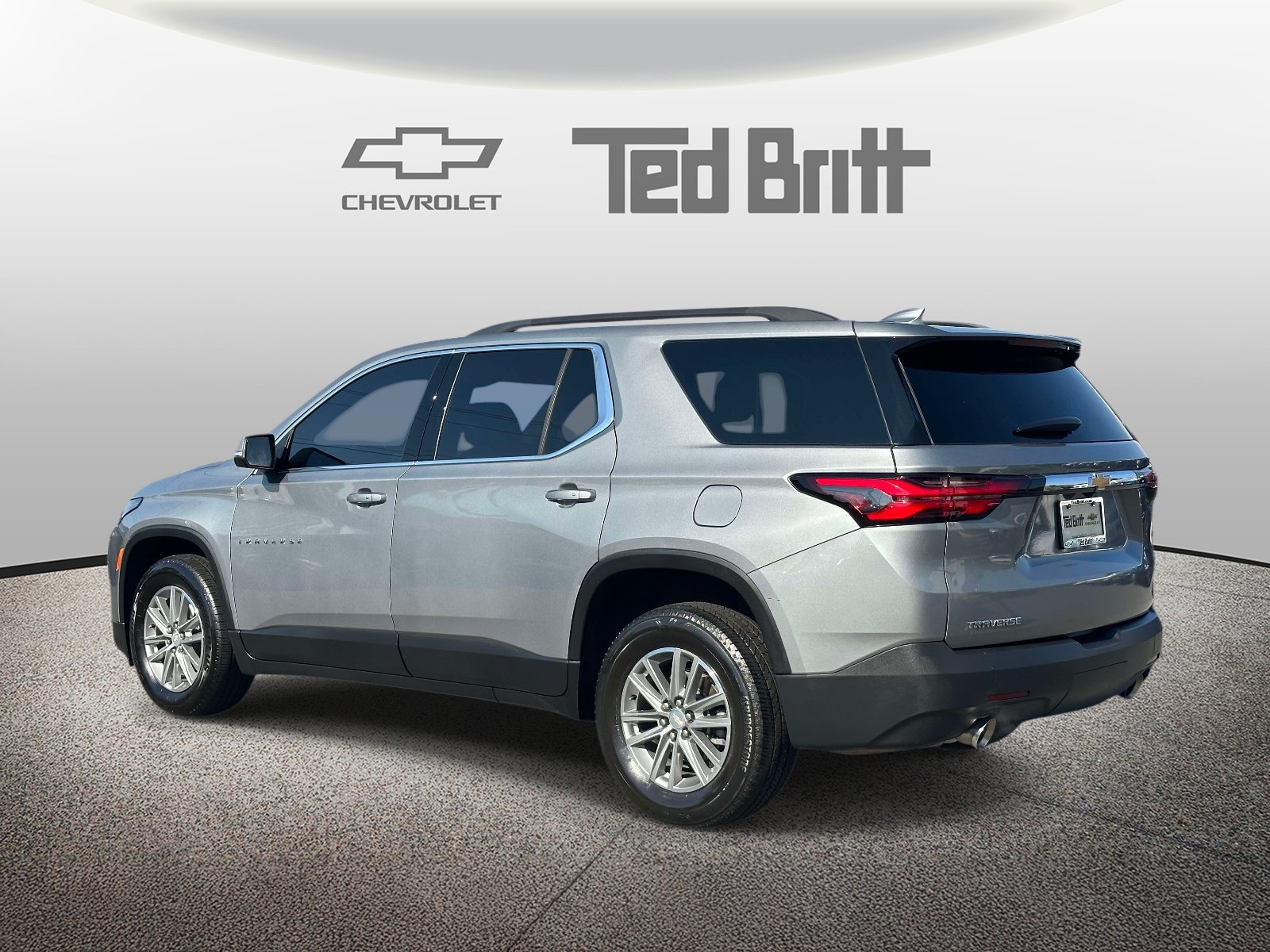 Used 2023 Chevrolet Traverse LT FWD image 6