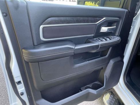 Used 2024 RAM 2500 Big Horn AWD/4WD image 14
