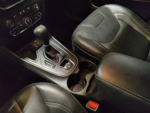 Used 2021 Jeep Cherokee Latitude Lux image 26