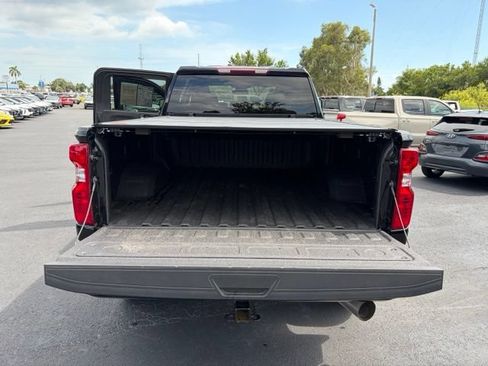 Used 2025 Chevrolet Silverado 2500 Custom w/ Custom Value Package AWD/4WD image 16