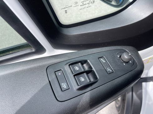Used 2025 RAM ProMaster 2500 w/ Convenience Group FWD image 13