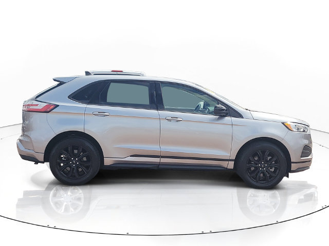 Used 2024 Ford Edge SE w/ Black Appearance Package AWD/4WD image 4