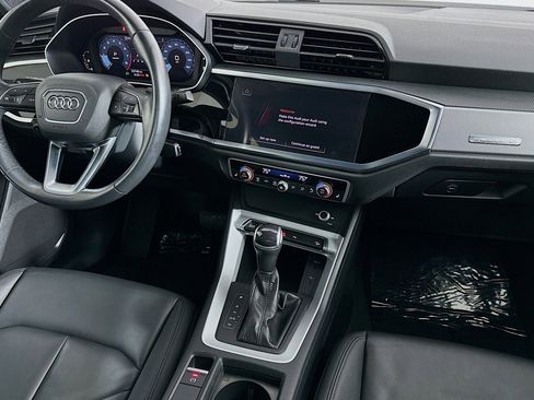 Used 2023 Audi Q3 2.0T Premium w/ 19" Wheel Package image 6