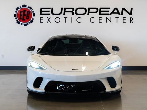 Used 2022 McLaren GT image 31