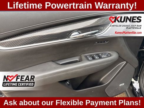 Used 2024 Cadillac XT6 Sport w/ Technology Package AWD/4WD image 19