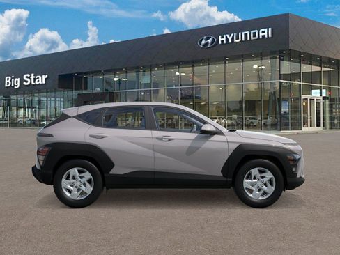 New 2026 Hyundai Kona SE image 7