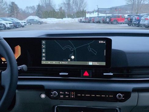 New 2026 Kia Carnival EX image 21