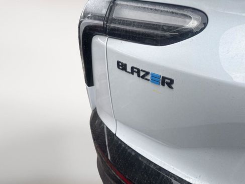 New 2026 Chevrolet Blazer EV SS AWD/4WD image 8